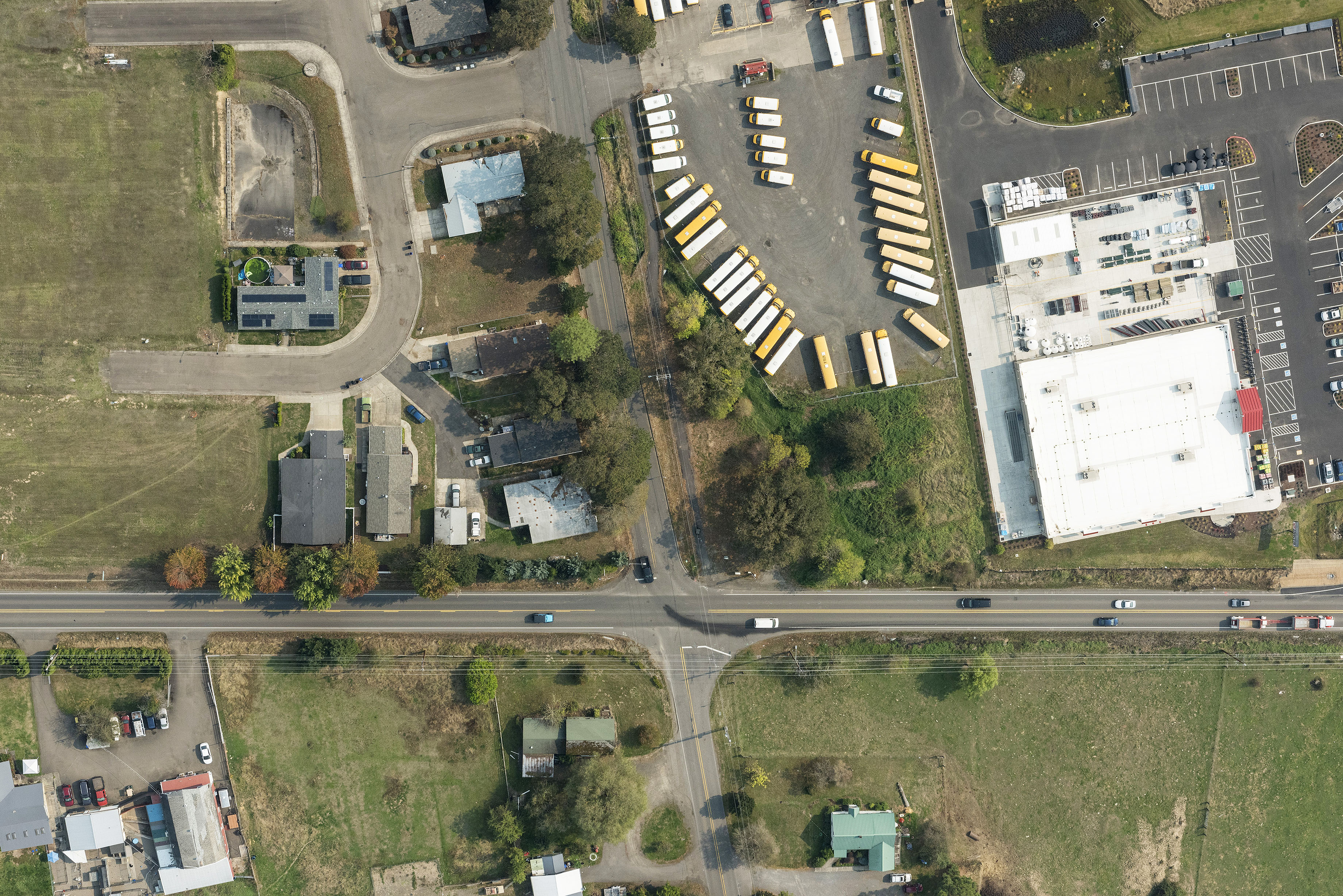 An aerial view of the intersection of OR 213 and Toliver Road.